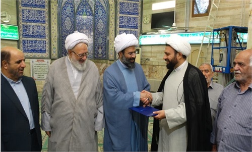 بازدید رئیس مرکز رسیدگی به امورمساجد از مساجد شاخص